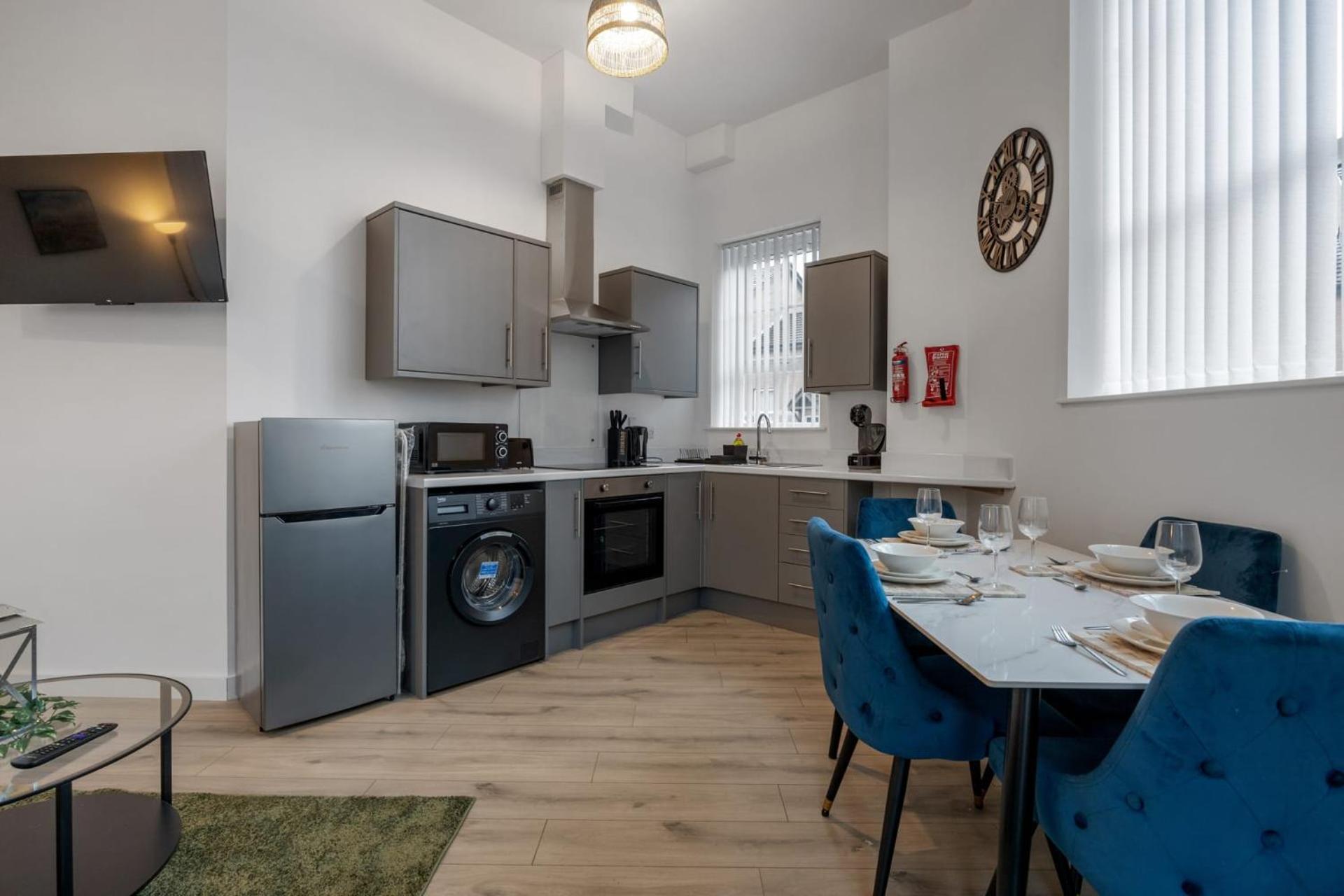 Contemporary 2 Bed -belfast East Village *