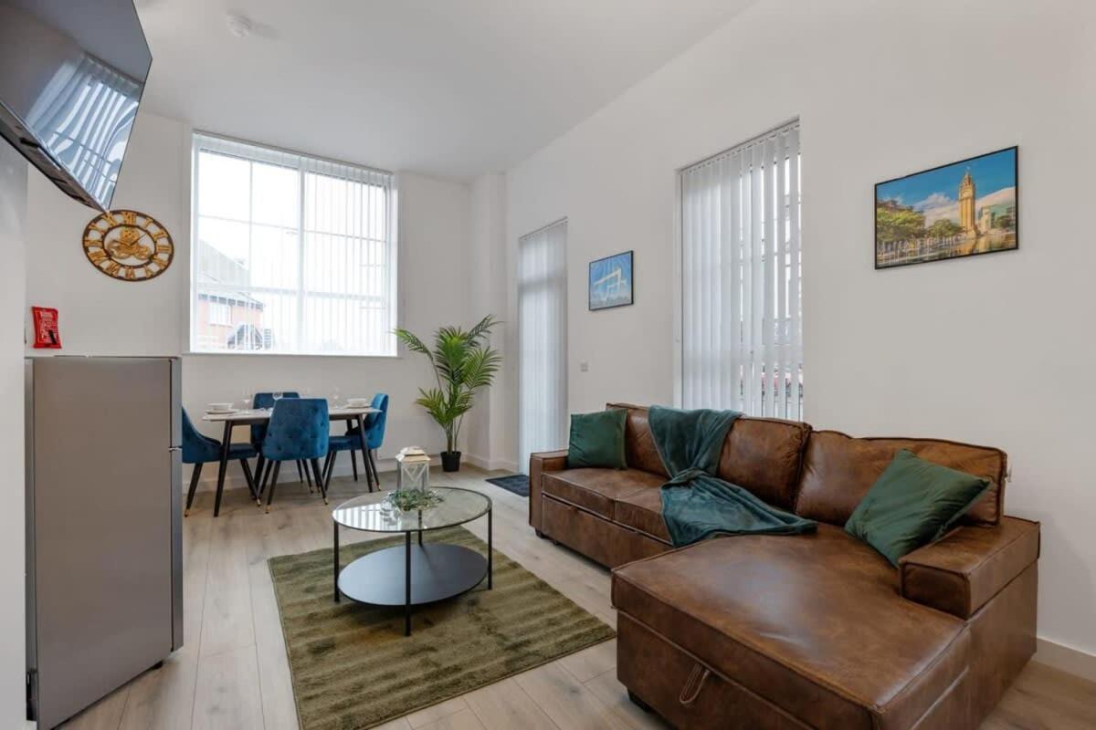 Apartment Contemporary 2 Bed -belfast East Village Belfast