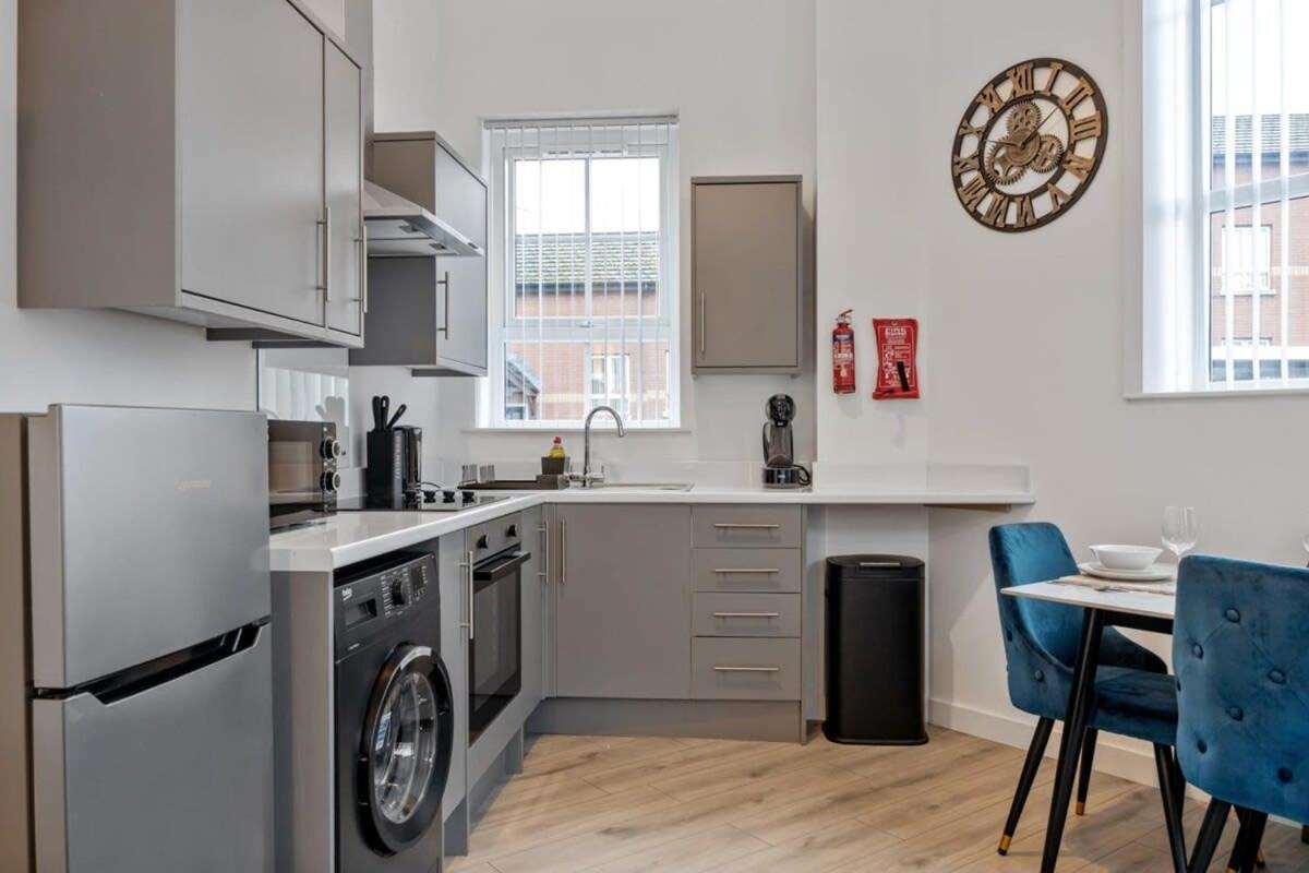 Contemporary 2 Bed -belfast East Village Apartment Belfast