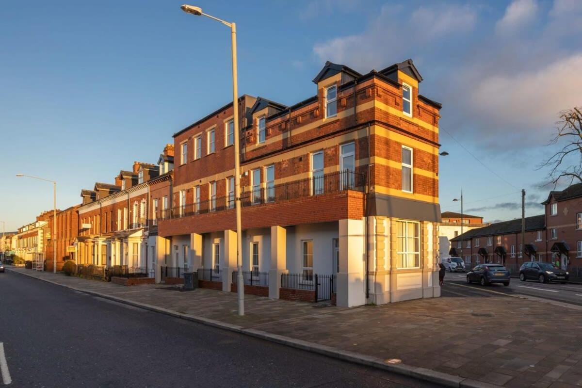 Apartment Contemporary 2 Bed -belfast East Village Belfast